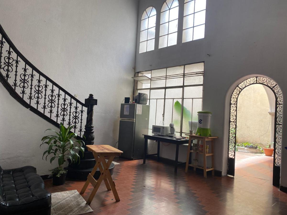 Casa Del Viajero Colonial Guatemala Appartamento Esterno foto