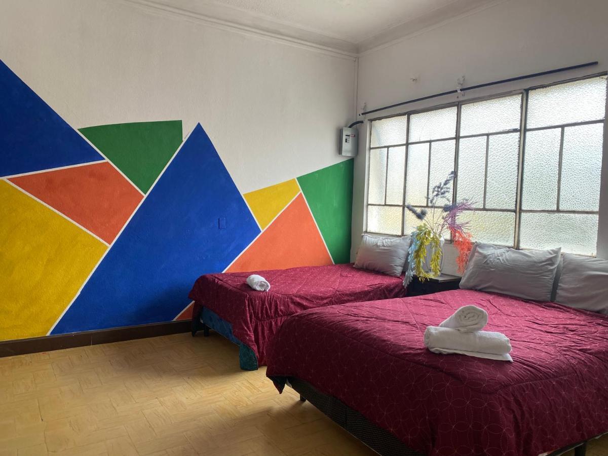 Casa Del Viajero Colonial Guatemala Appartamento Esterno foto